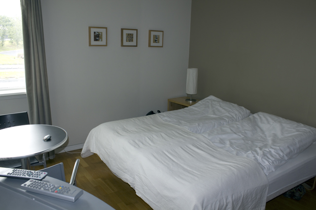 2011-07-08_17-40-02 island.jpg - Unser kleines nettes Zimmer im Gistiheimili Snorra in Reykjavik